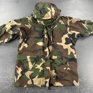 VTG Cold Weather Camouflage Parka MIL-P-44188D Medium Gortex Woodland New ECWS